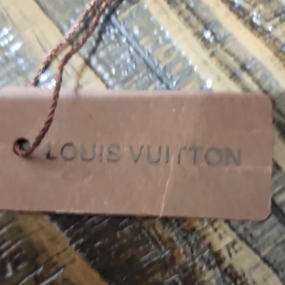 Louis Vuitton Red and Black Monogram Scarf - Picture 5 of 5